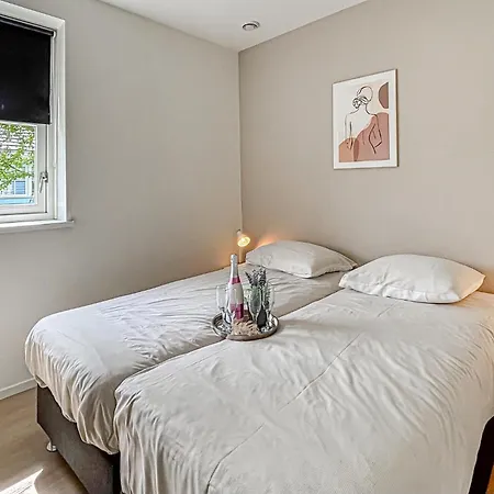 3 Bedroom Cozy In * Noordwijk