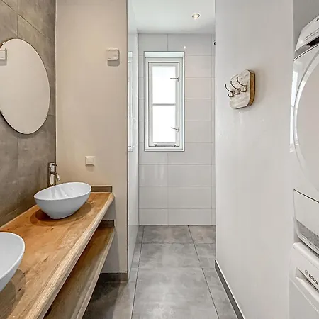 3 Bedroom Cozy In Noordwijk